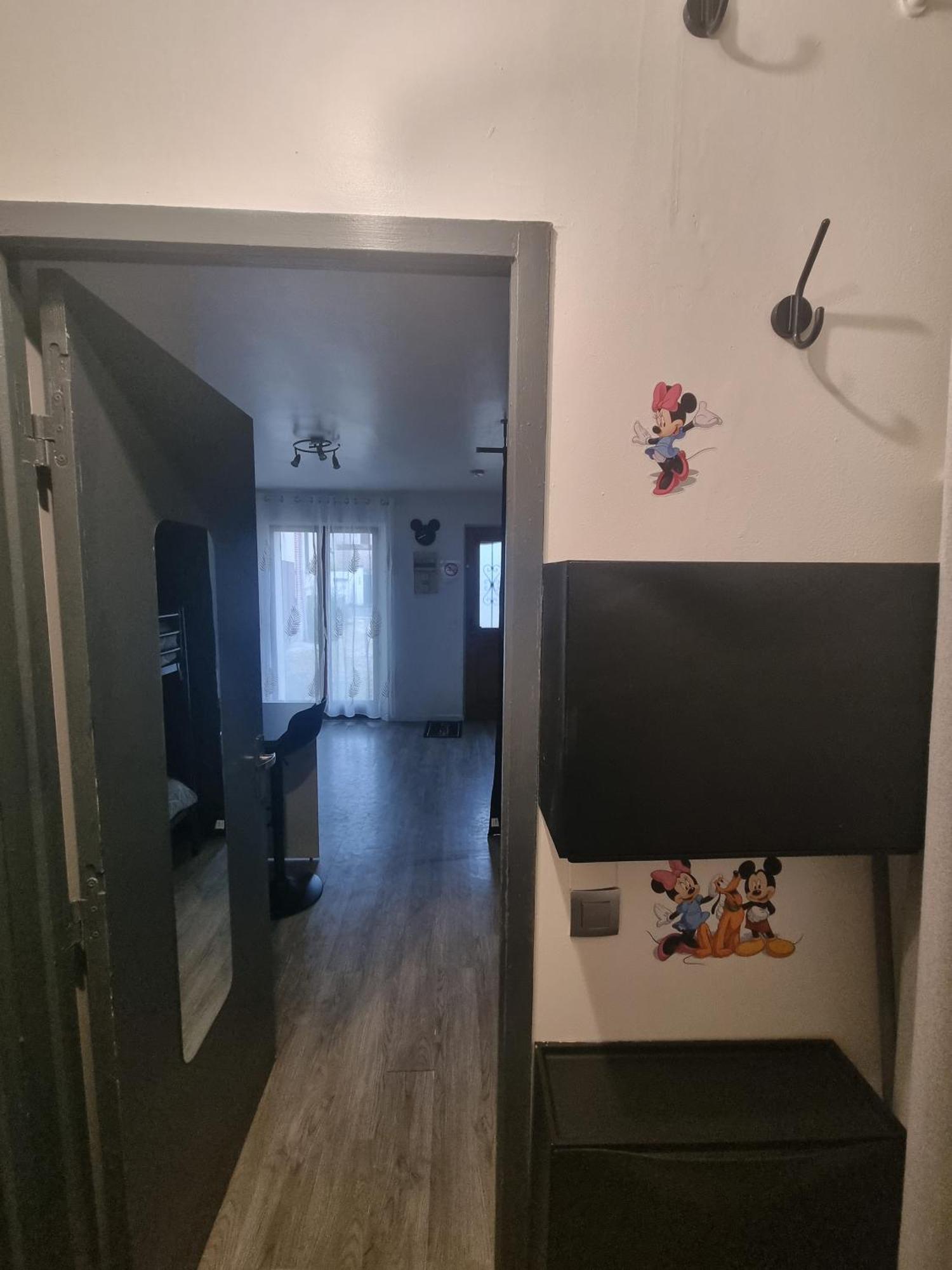 Studio A 2 Pas De Disneyland Esbly Luaran gambar